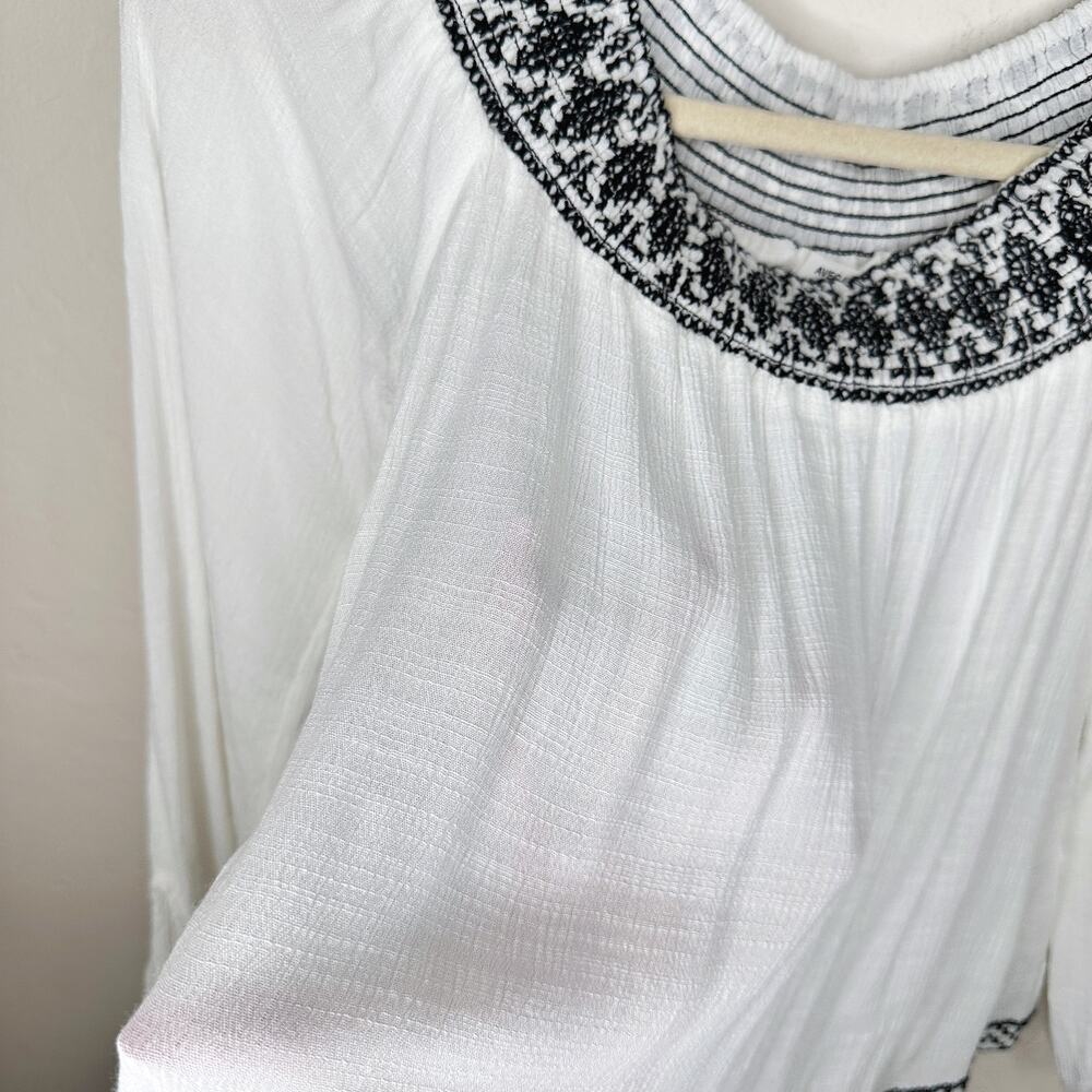Anthropologie Avec Les Filles Embroidered Smocked Off The Shoulder Top Blouse XS - Picture 4 of 14